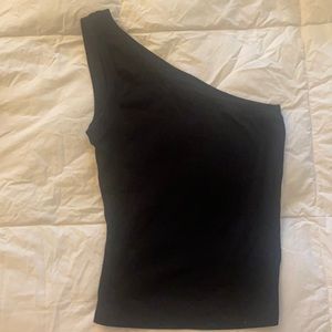 One shoulder top
